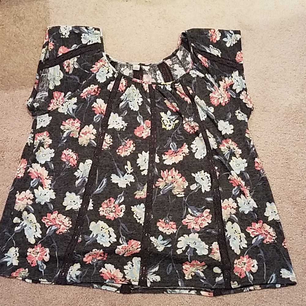 Floral top